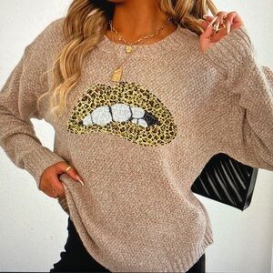 Leopard Lips Beige Sweater